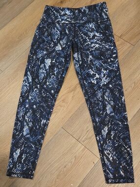 Sweaty Betty Navy, Black and White Snake-Print Leggings